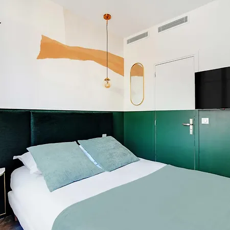 Charming Studio With Ac - Near Montmartre * פריז